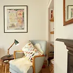 Host & Stay - Dane Hill
